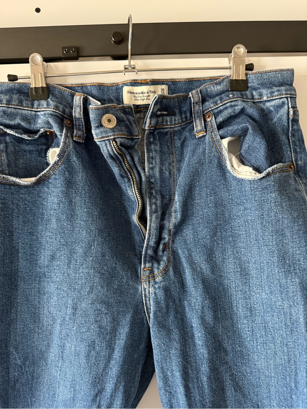 Abercrombie & Fitch Women’s The Slim Straight Ultra High Rise Blue Jeans - Picture 6 of 11